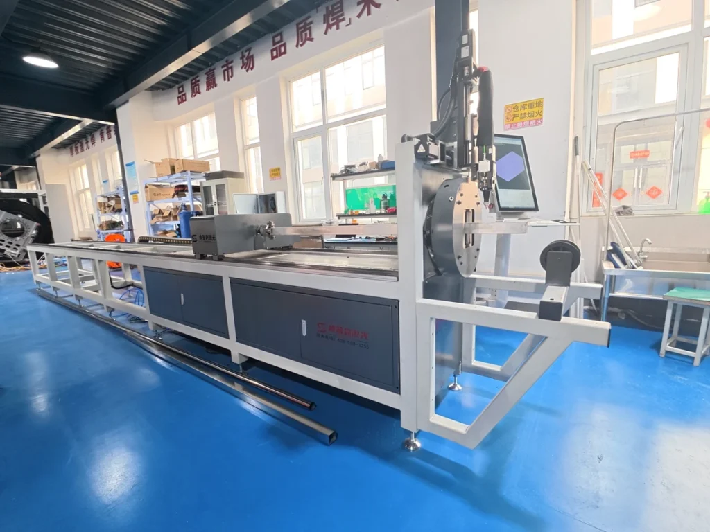 CNC Fiber Laser Tube Cutting Machine