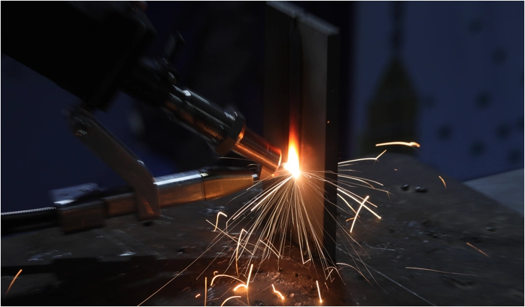 Thin plate welding video