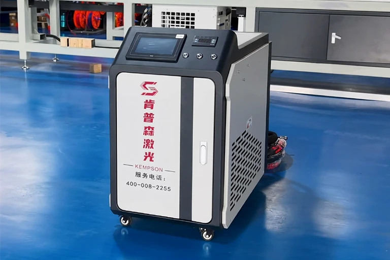 Water-Cooled-Portable-Fiber-Laser-Welding-Machine