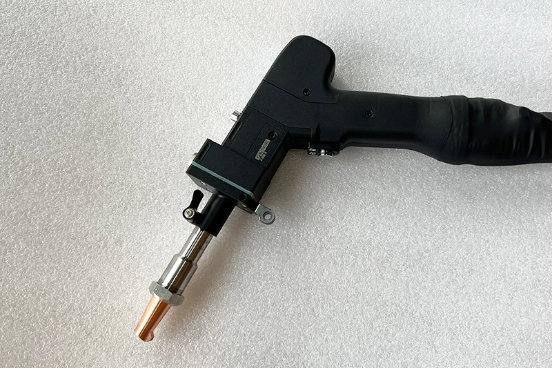 Welding gun head